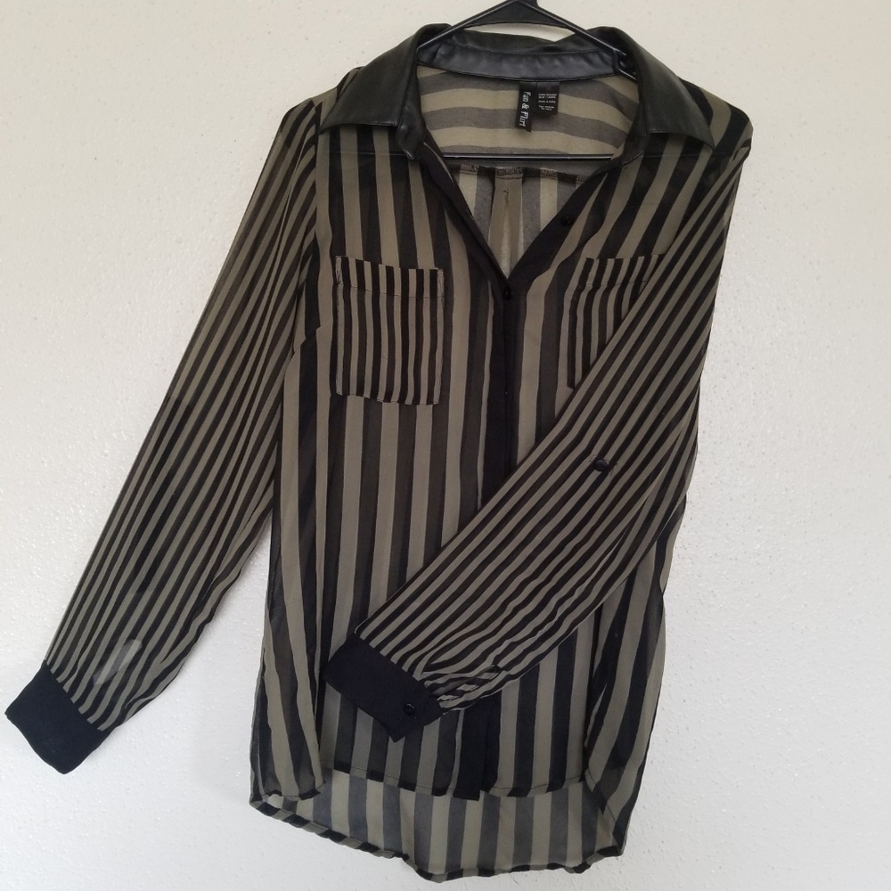 Sheer Button up top - Picture 2 of 6